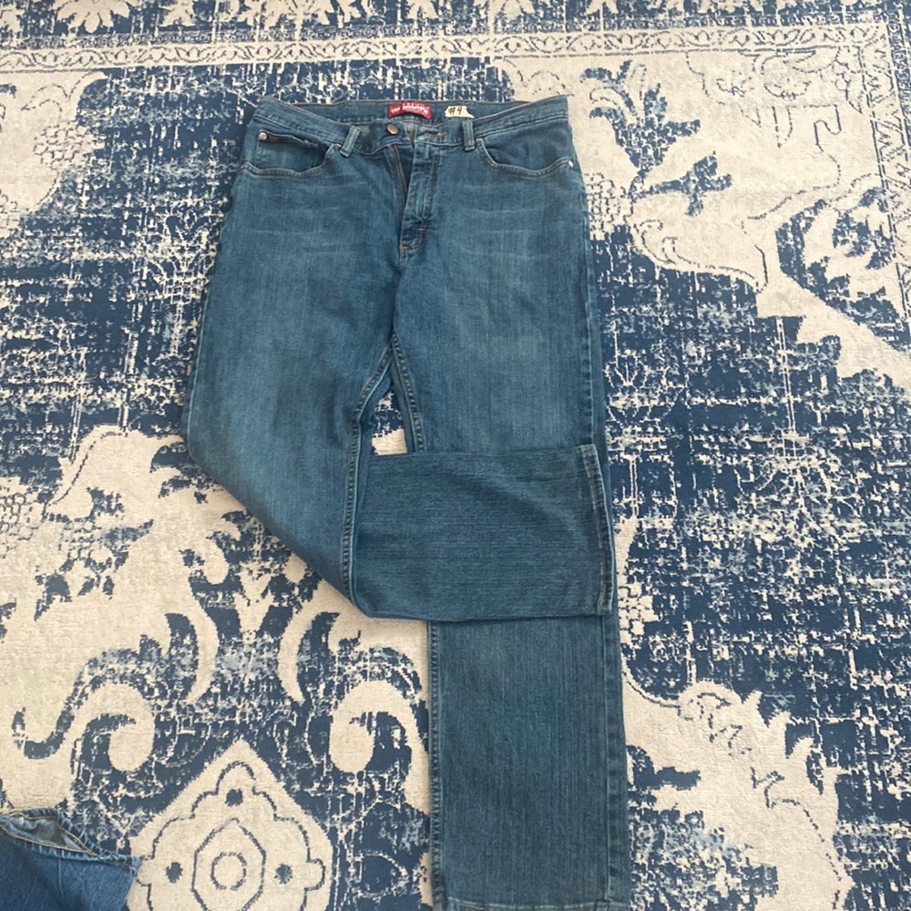 Lee Premium Regular straight leg